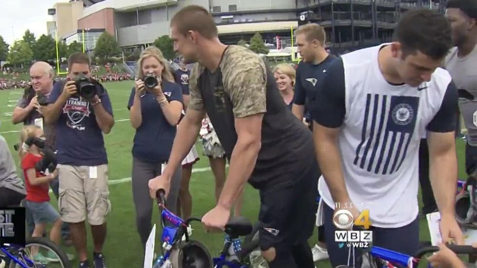 New England Patriots surprise military families after first day of training camp