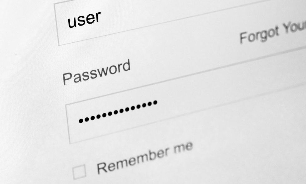 Teen allegedly breaks into home, wakes sleeping couple to ask for WiFi password