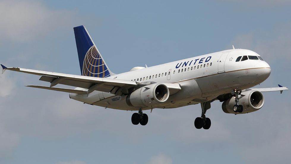 United Airlines offering free flights to reunite immigrant families separated at US border