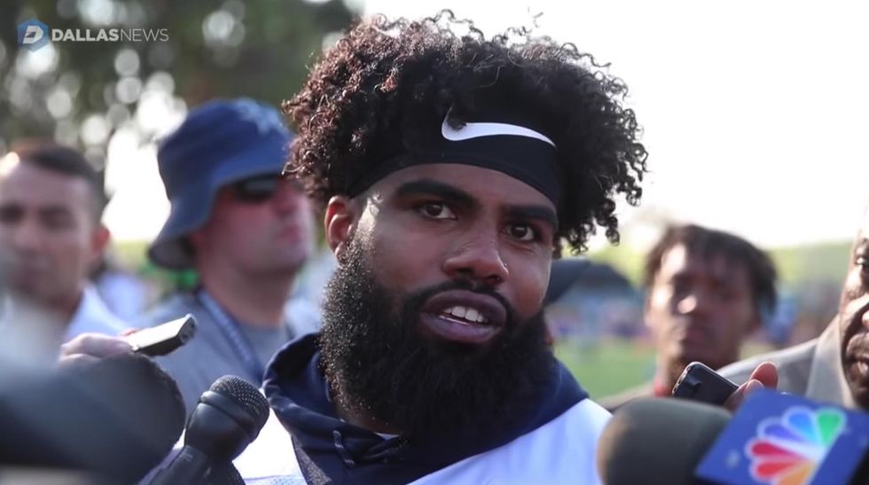 Dallas Cowboys star player sets record straight after team owner slammed for national anthem policy