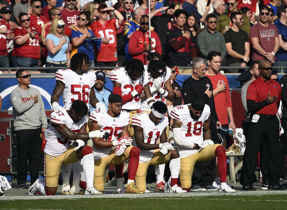 Florida restaurant takes a stand against the NFL -- and uses it to help veterans