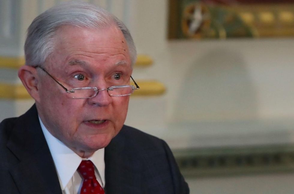 Judge stops in-progress deportation of mother and daughter, threatens to hold Sessions in contempt