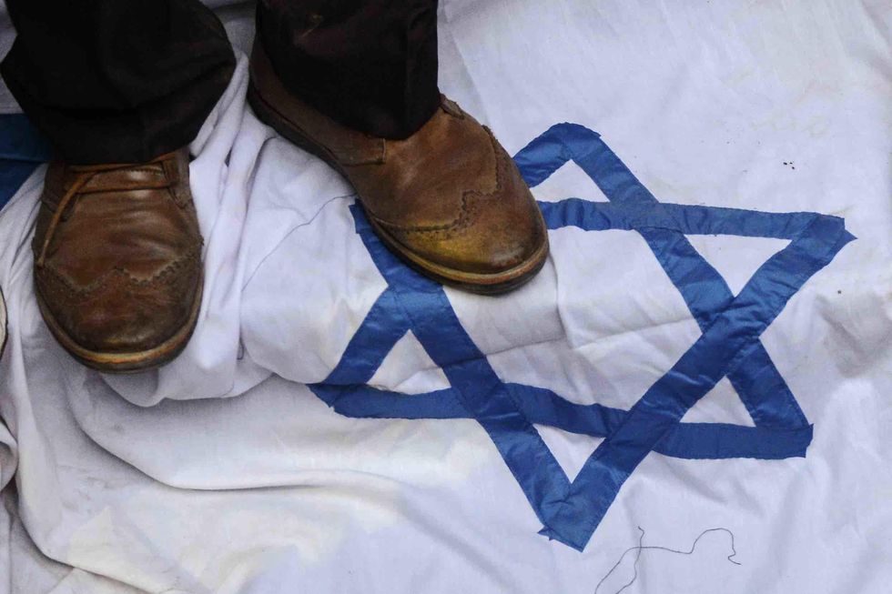 Prosecutor expands UCLA disruption probe as Jewish groups push criminality approach to more campuses