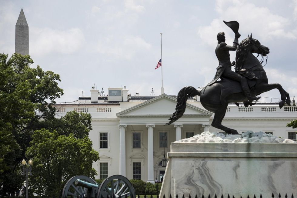 Trump returns WH flags to half-staff, issues statement in tribute to John McCain
