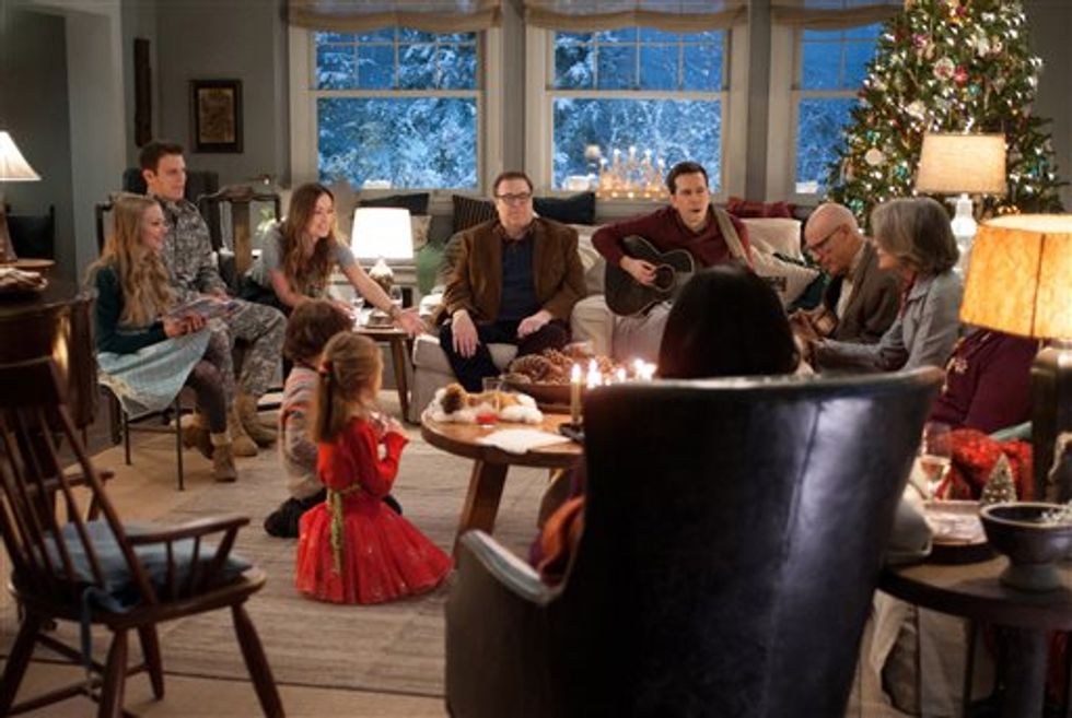 Love the Coopers' Has Potential, But Lacks Coherency