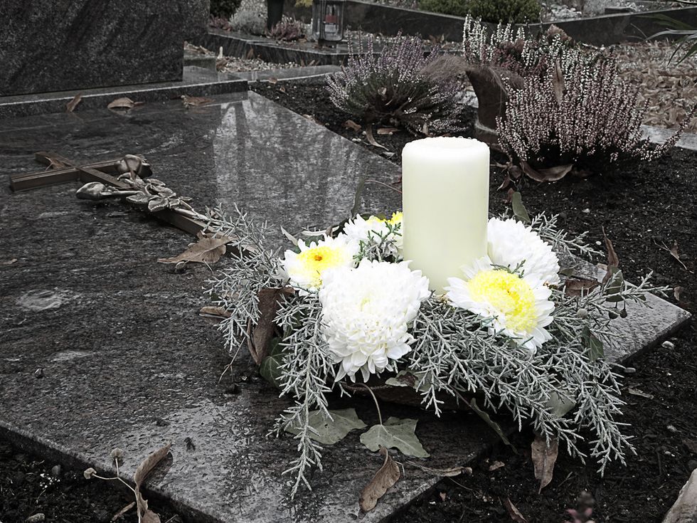 10 Tips to Support the Bereaved Through the Holidays