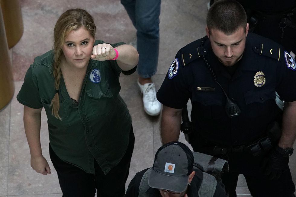 Leftist actress asks why more white football players don’t kneel: ‘How are you not complicit?’