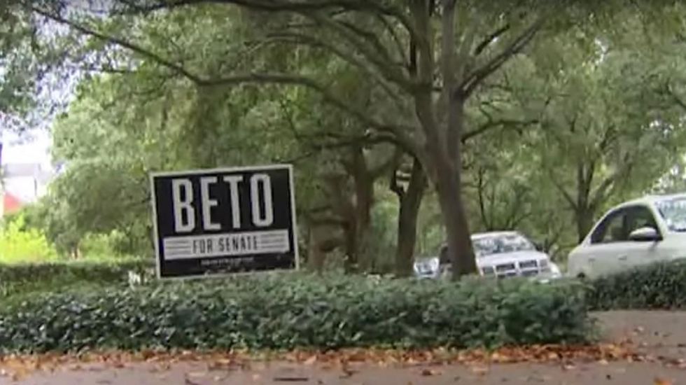 TX-Sen: Beto O'Rourke signs go up in smoke outside the home of a Dallas suburb
