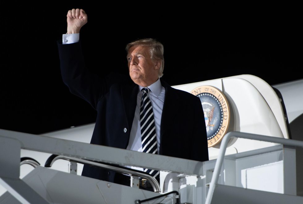 Prof's extra credit assignment encourages students to compare Trump’s policies with those of Nazis