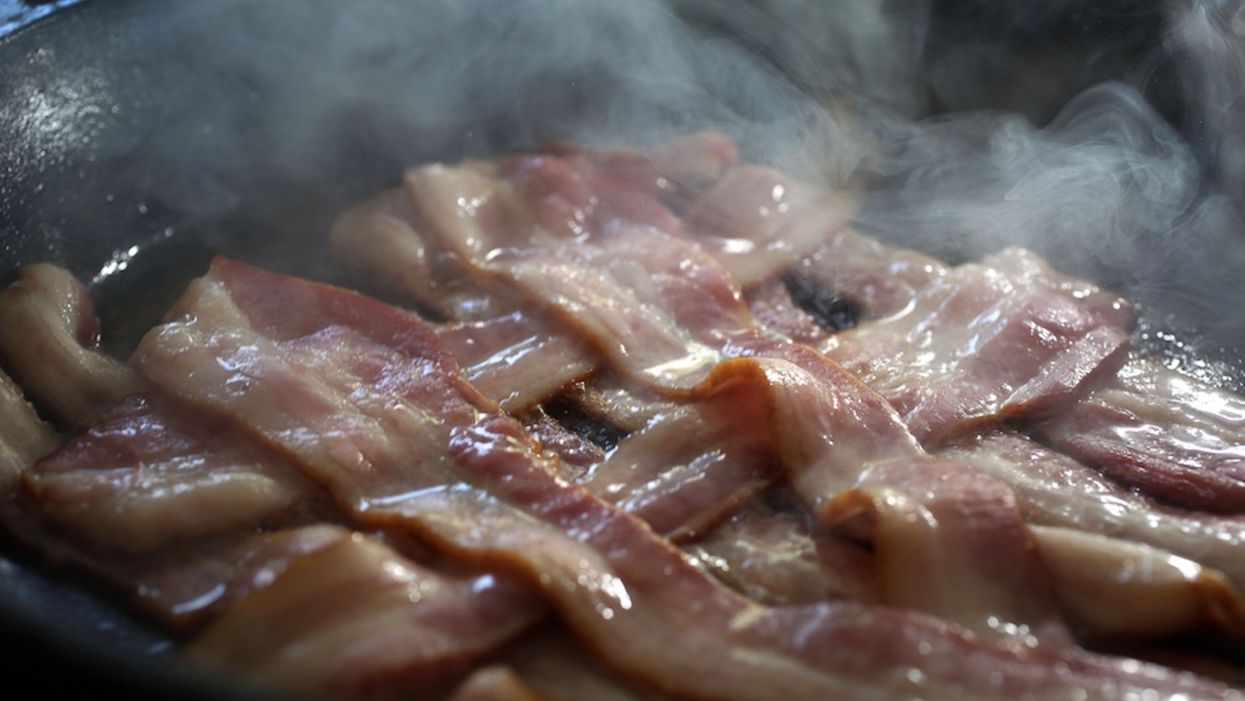 Bacon vending machine — yes, BACON! — lets students at major college pig out while on the go