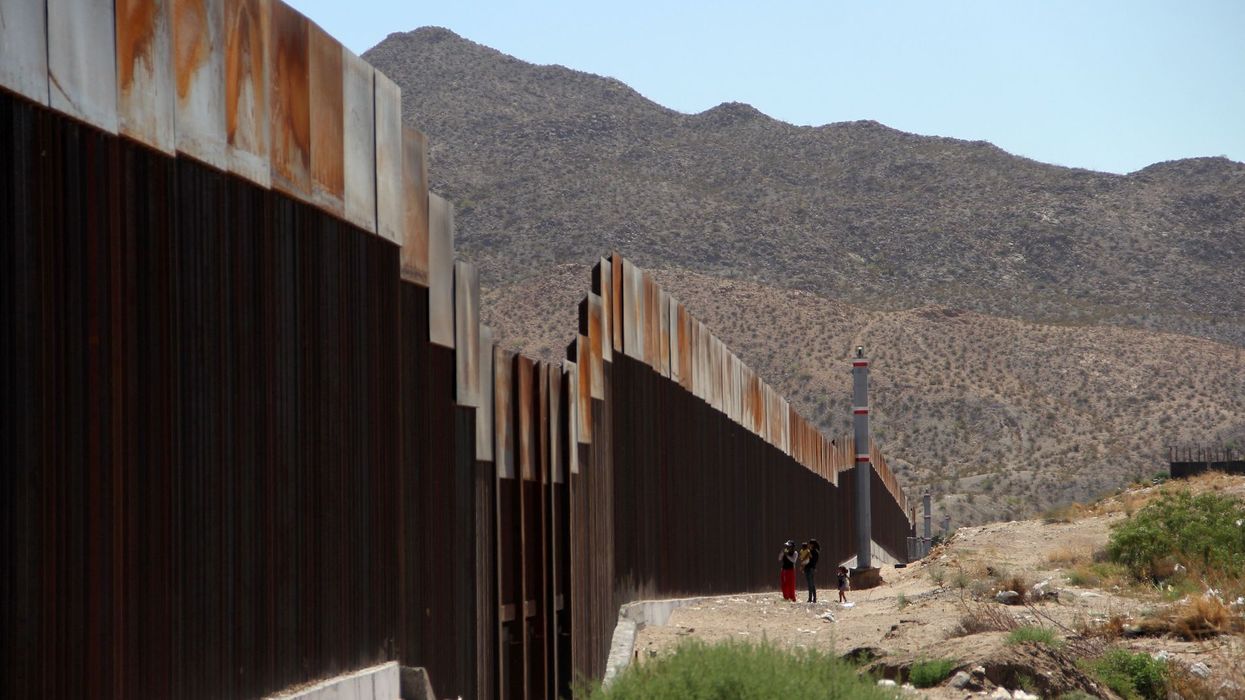 Washington Post reporter tries to shut down border wall GoFundMe — and gets denied