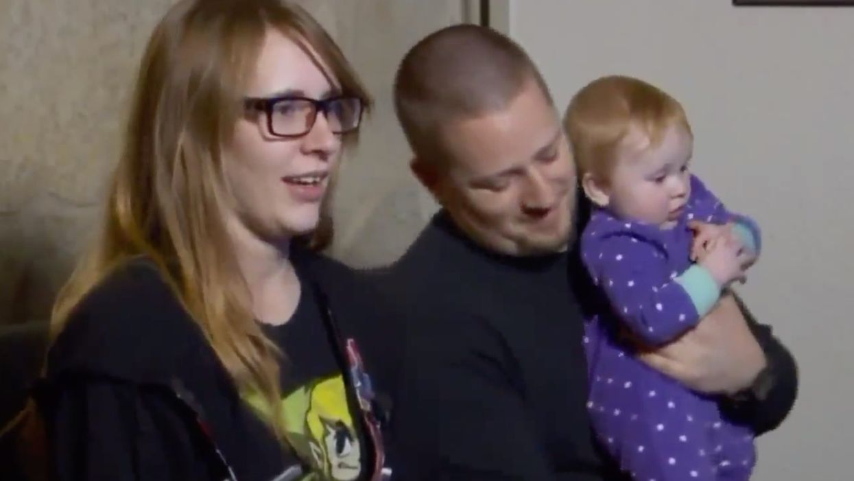 Family finds hidden Christmas surprise in baby food package