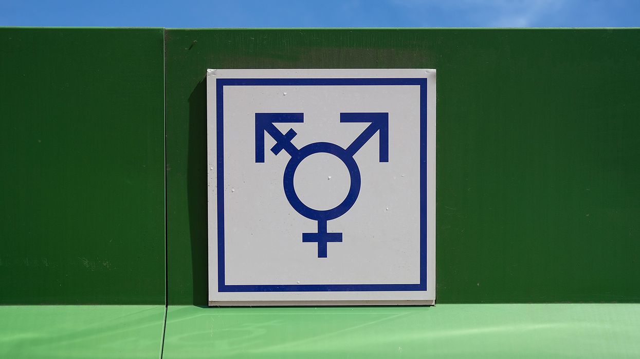 Bar bans mom over T-shirt that declares she's a 'Woman, adult human female,' claims it's not inclusive
