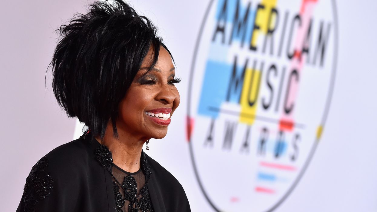 Gladys Knight takes fire for agreeing to sing national anthem at upcoming Super Bowl. She issues classiest response possible.