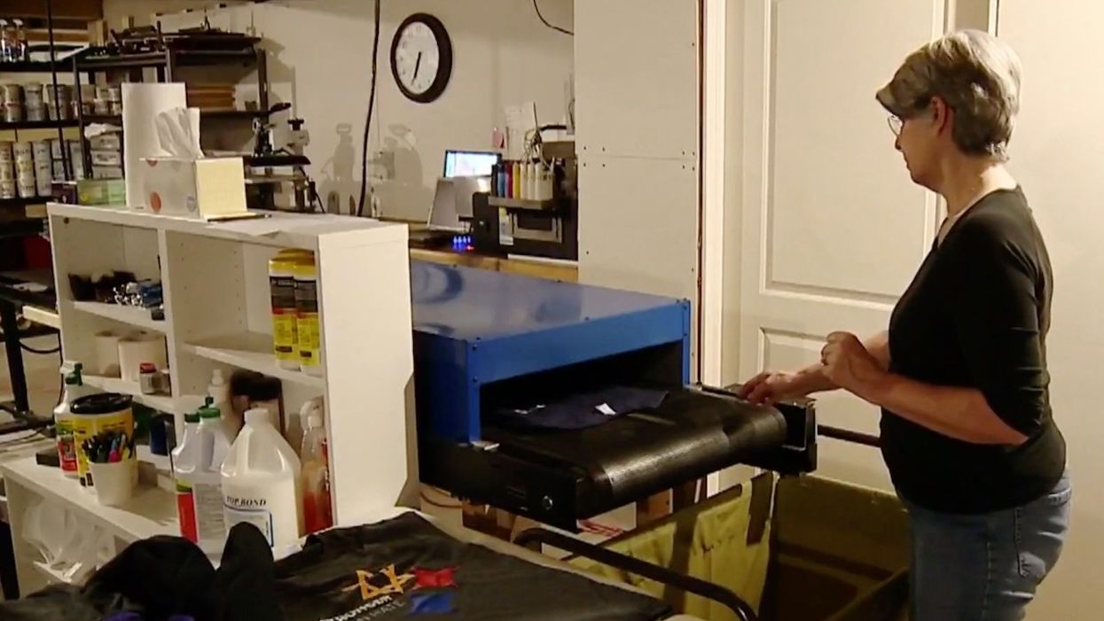 Small family business offers jobs to federal workers who aren't being paid during shutdown