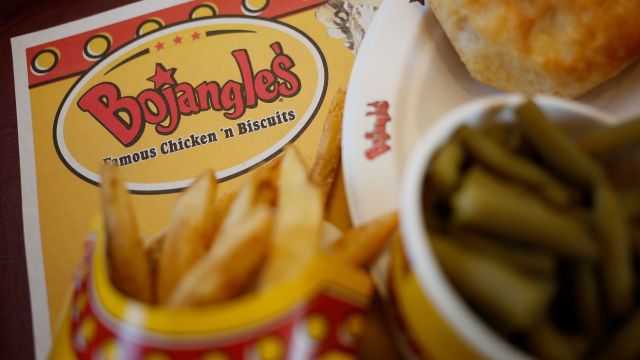 North Carolina cop says fast-food employee targeted him, scrawled nasty message on food order. The restaurant acts fast.