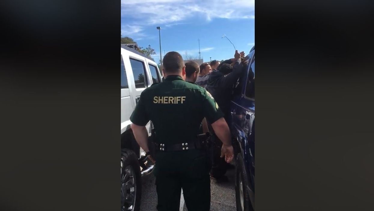 Inmates help rescuers break into car to save baby trapped inside