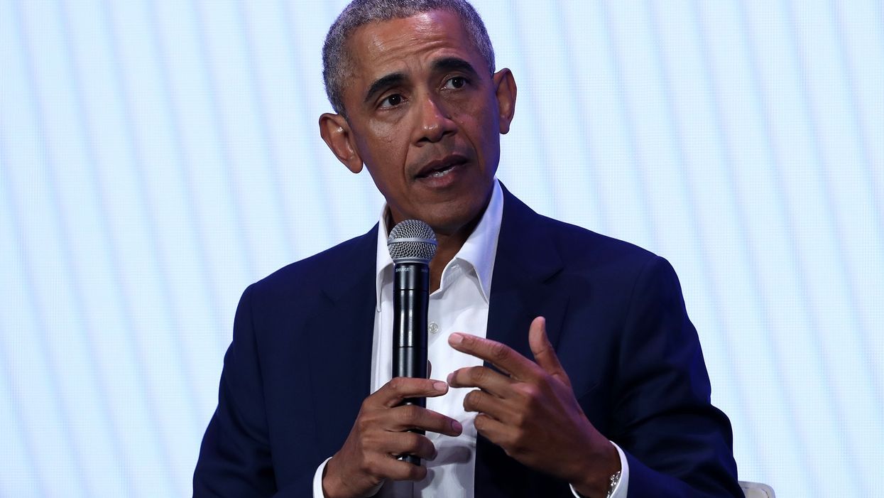 Obama touts plan to 'train a million Baracks and Michelles'