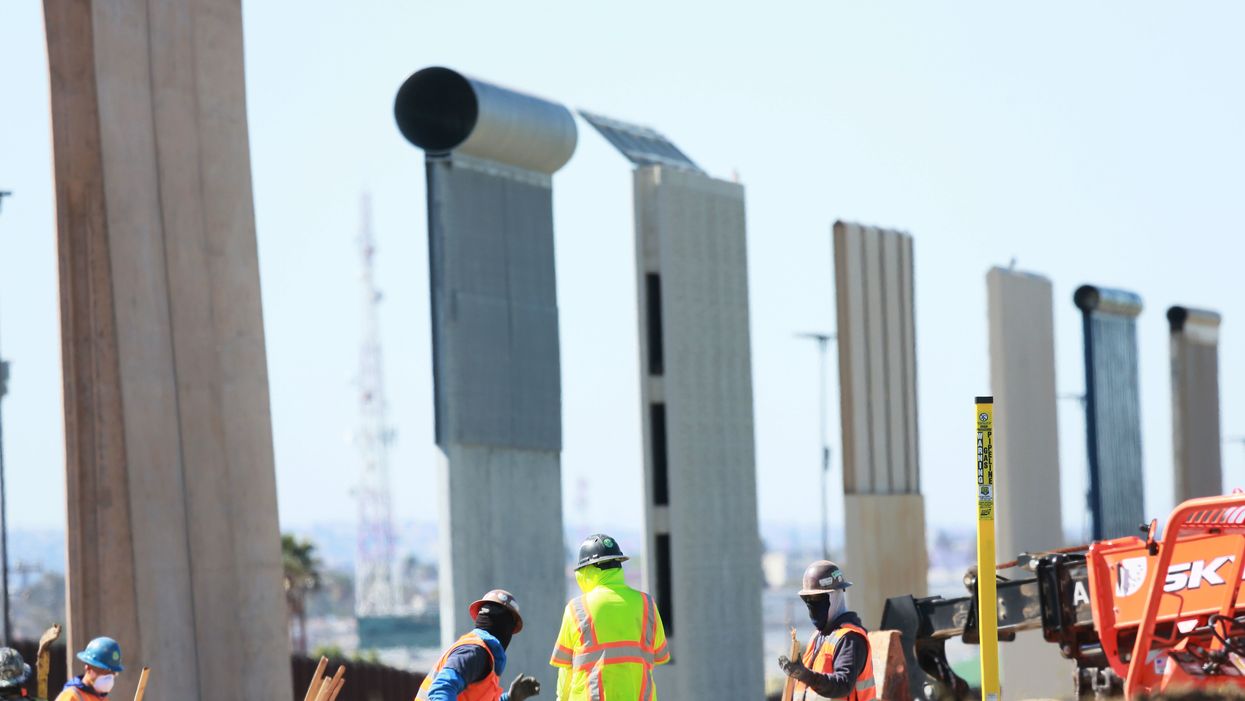 Company offers to build 234 miles of border wall at a fraction of the $8B the White House is planning to spend