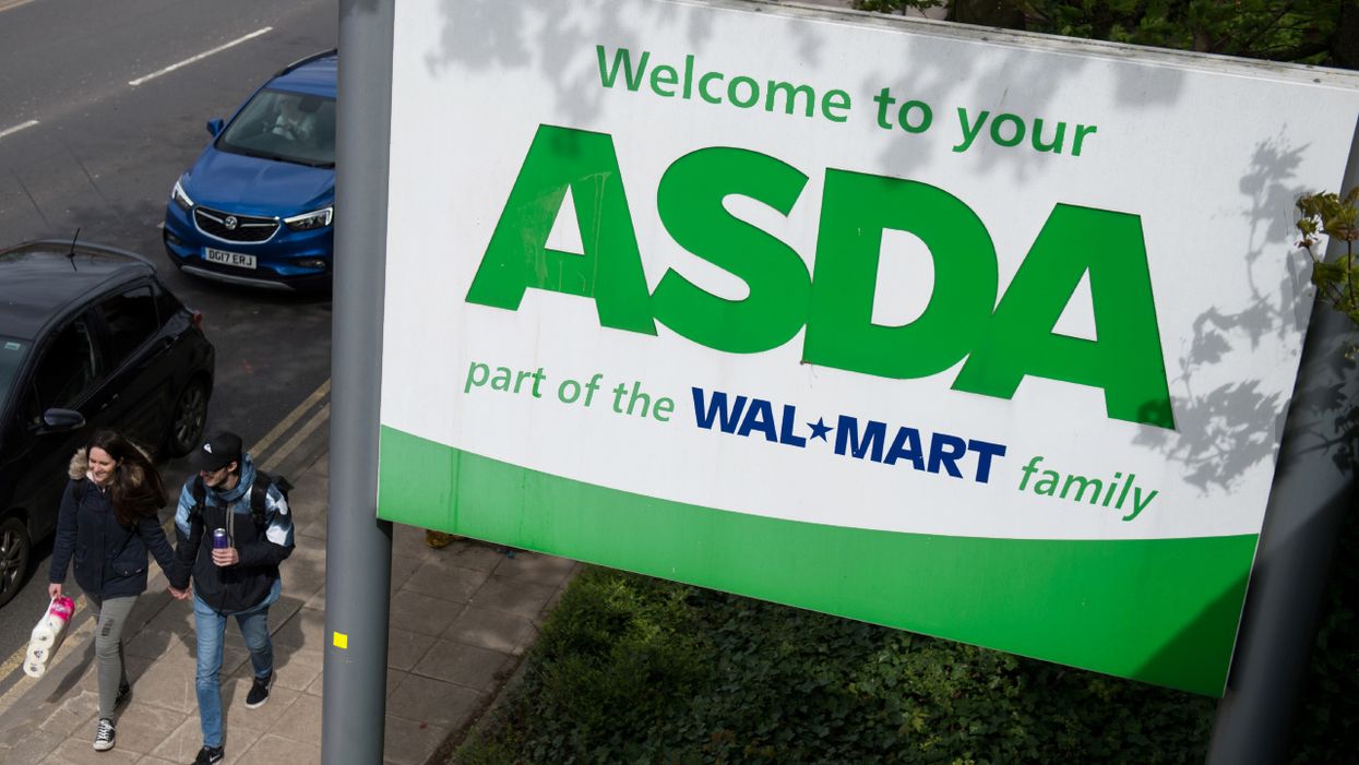 Walmart steps up 'knife control' in Britain