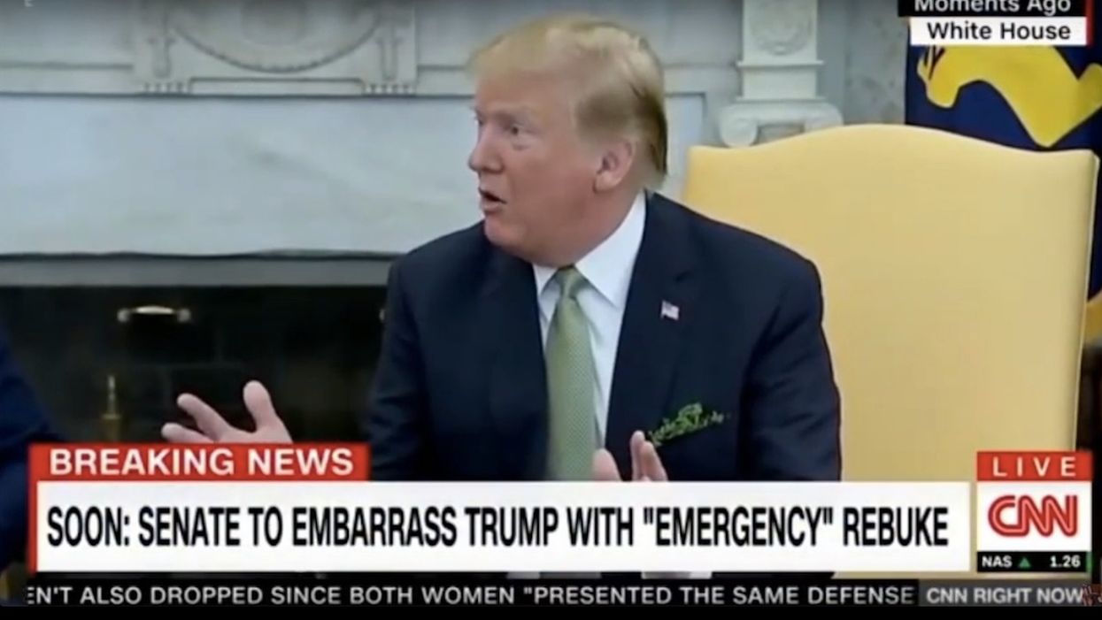 CNN called out for anti-Trump chyron during program touted as 'news'