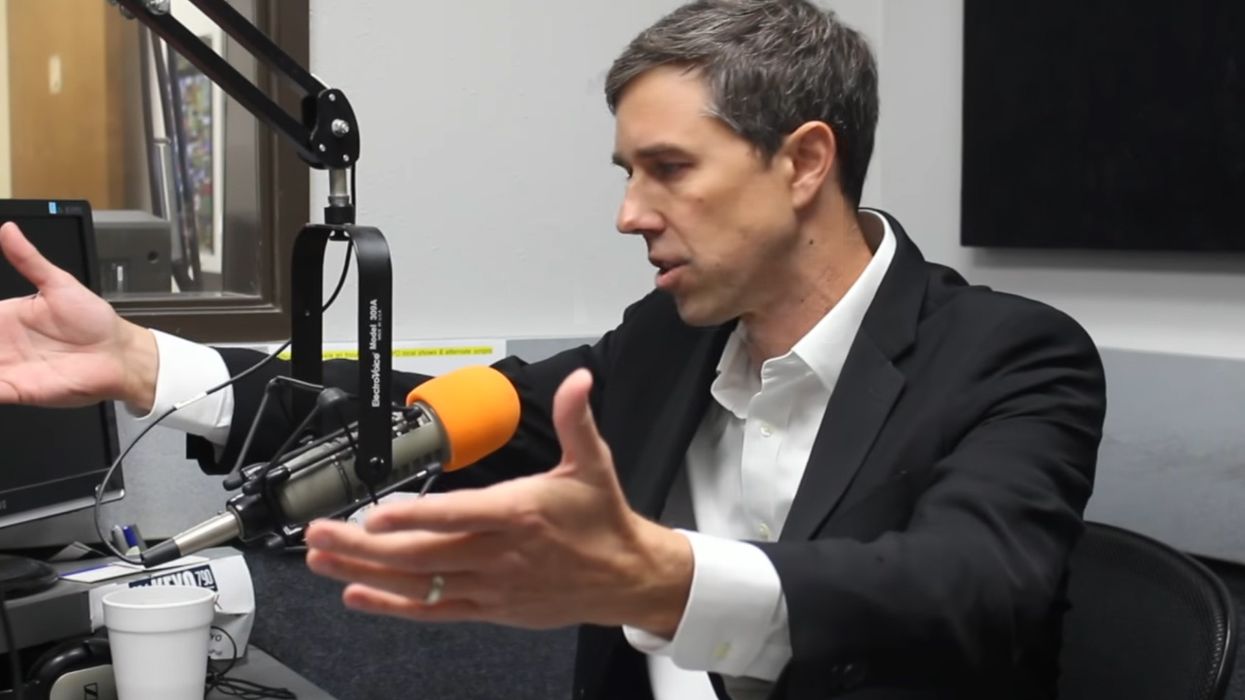 Beto O'Rourke calls AR-15s 'weapons of war,' but says people should be allowed to keep them