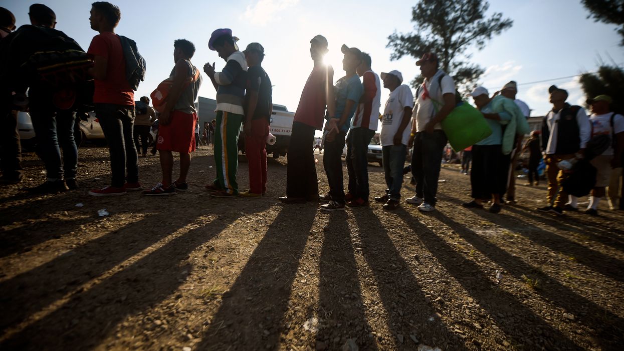 Caravan: A new group of migrants is on the move toward the US-Mexico border