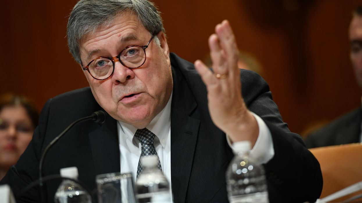 William Barr declares that asylum seekers who enter the US illegally do not have to be released if they post bond
