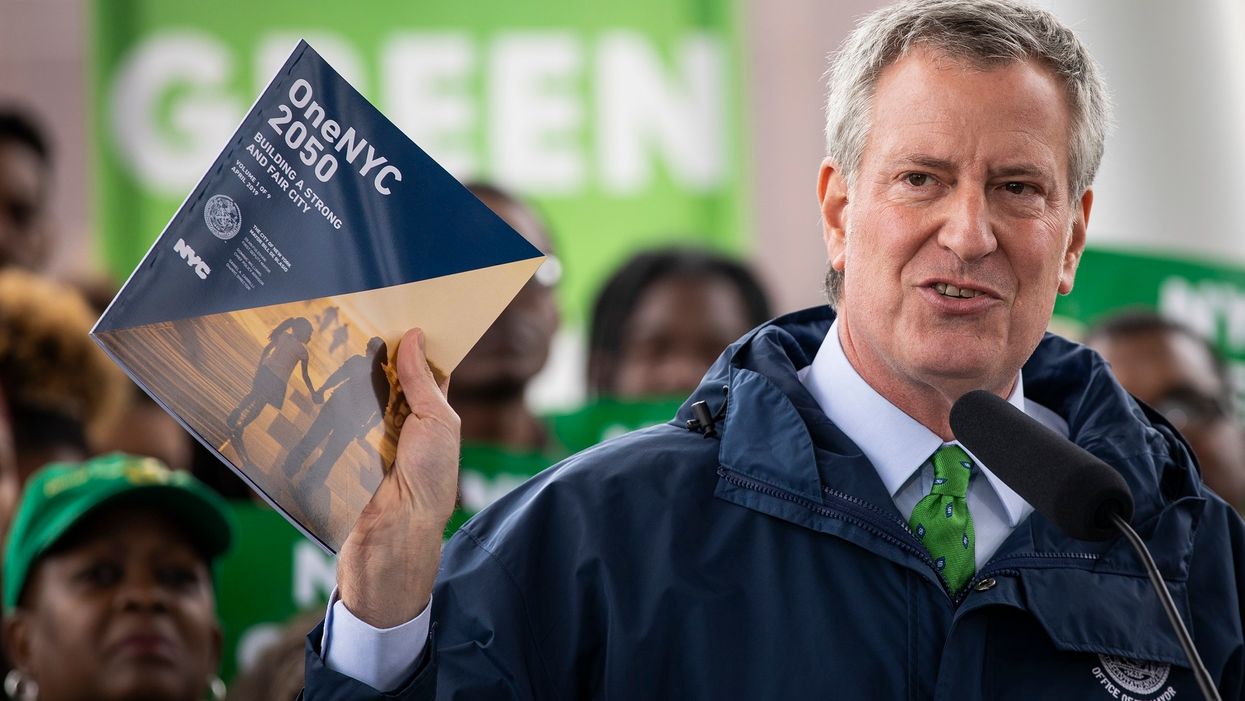 NYC Mayor de Blasio vows to ban glass and steel skyscrapers as part of city's Green New Deal