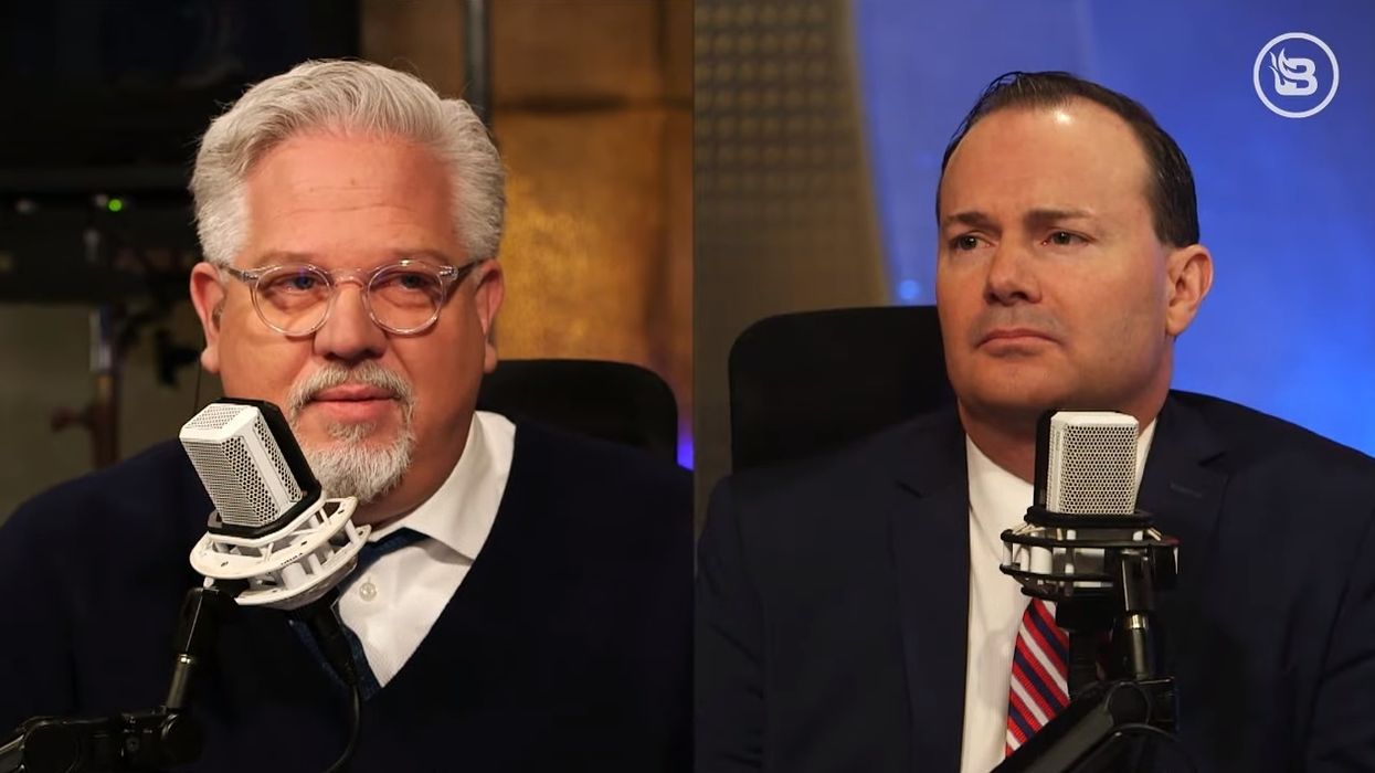 2020 Democratic candidates are on a dangerous mission to out-left each other