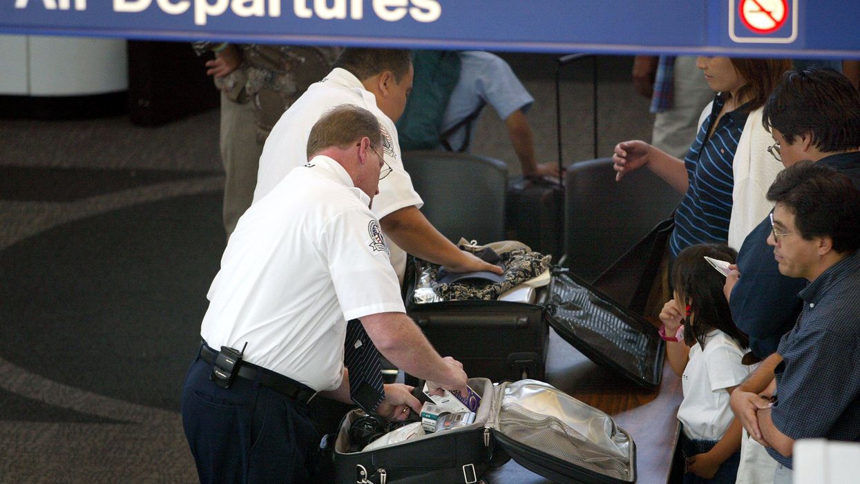 Gov't searches of phones, computers at border skyrockets to alarming new levels, lawsuit claims