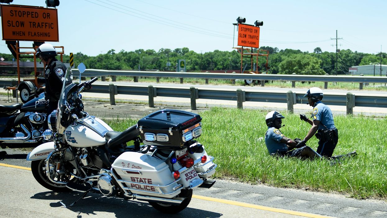 President Trump's motorcade involved in a traffic accident; three people hurt