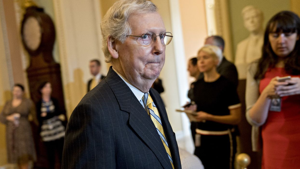 Mitch McConnell teams up with Tim Kaine in attempt to raise tobacco age to 21