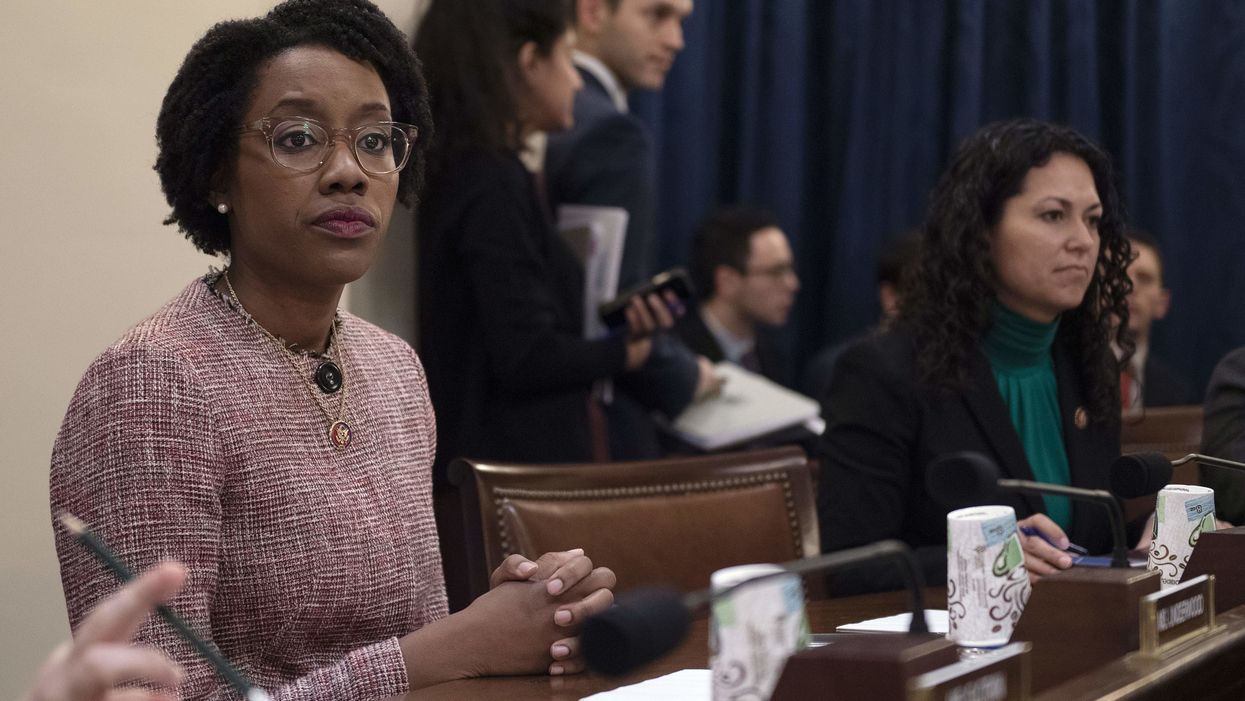 Dem. congresswoman accuses DHS secretary of intentionally killing immigrant children