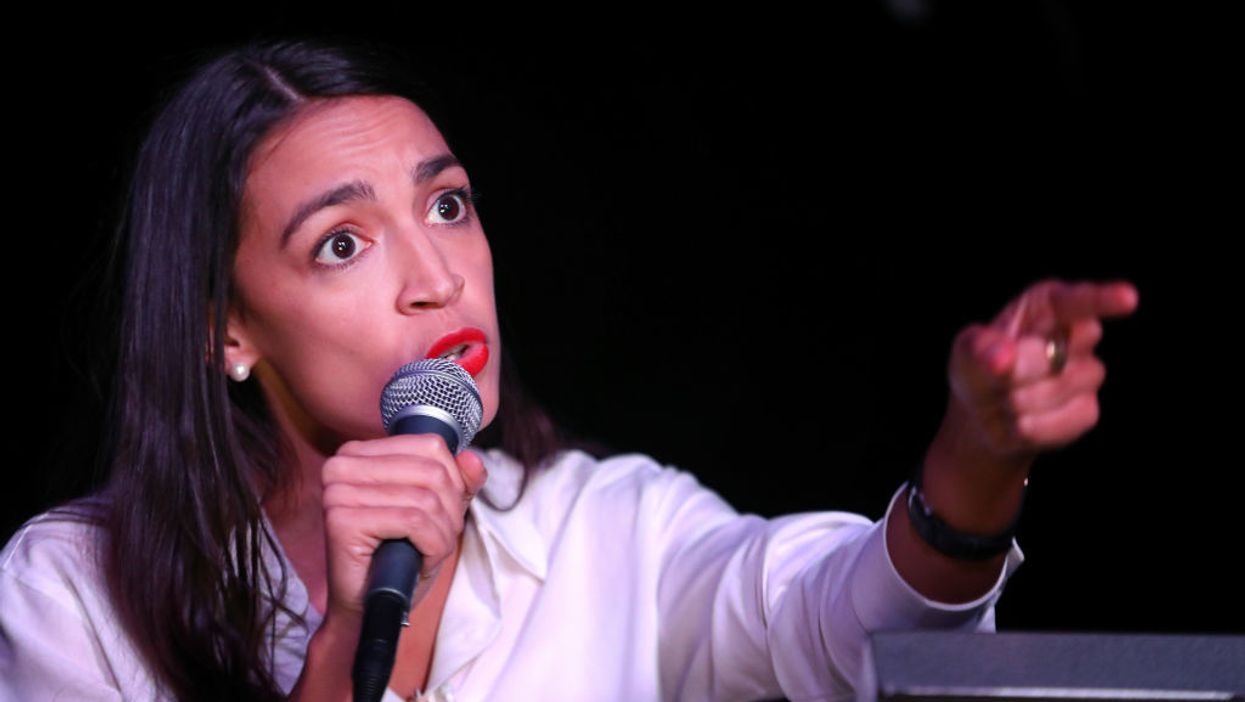 Ocasio-Cortez lectures male reporter, implies sexism over Liz Warren story. There's just one MASSIVE problem.