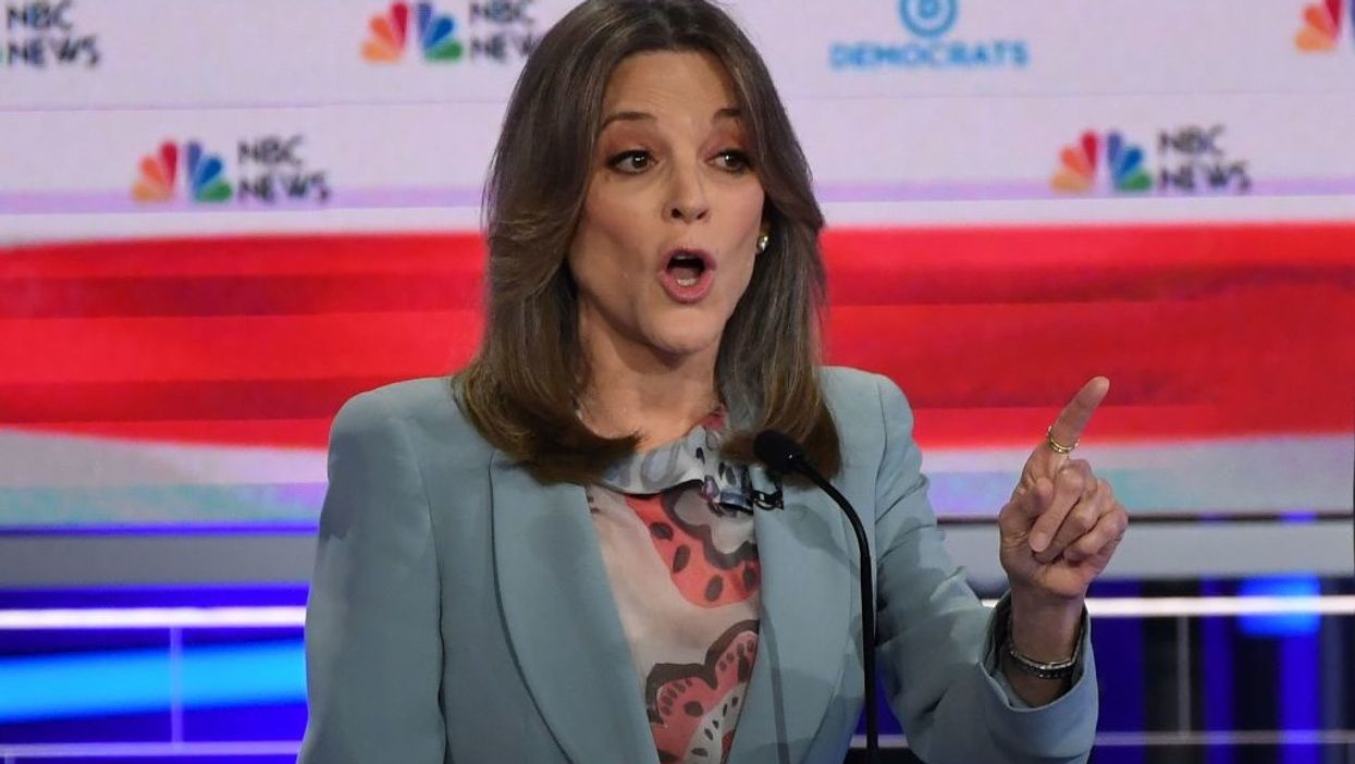 Republicans are donating to Marianne Williamson's campaign. Here's why.