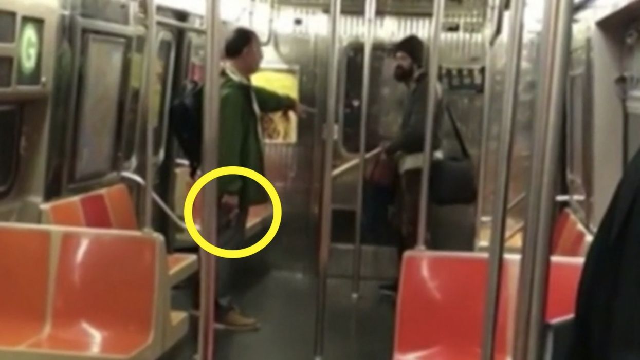 Enraged man pulls out bat on subway, threatens passenger — who turns out to be a former NYPD detective carrying a gun