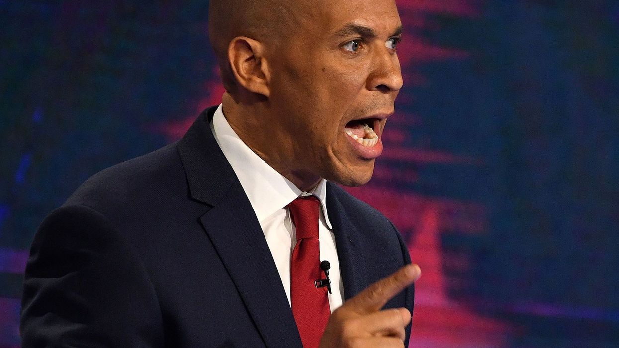 Cory Booker escorts 5 migrants across US border to thwart Trump admin policies