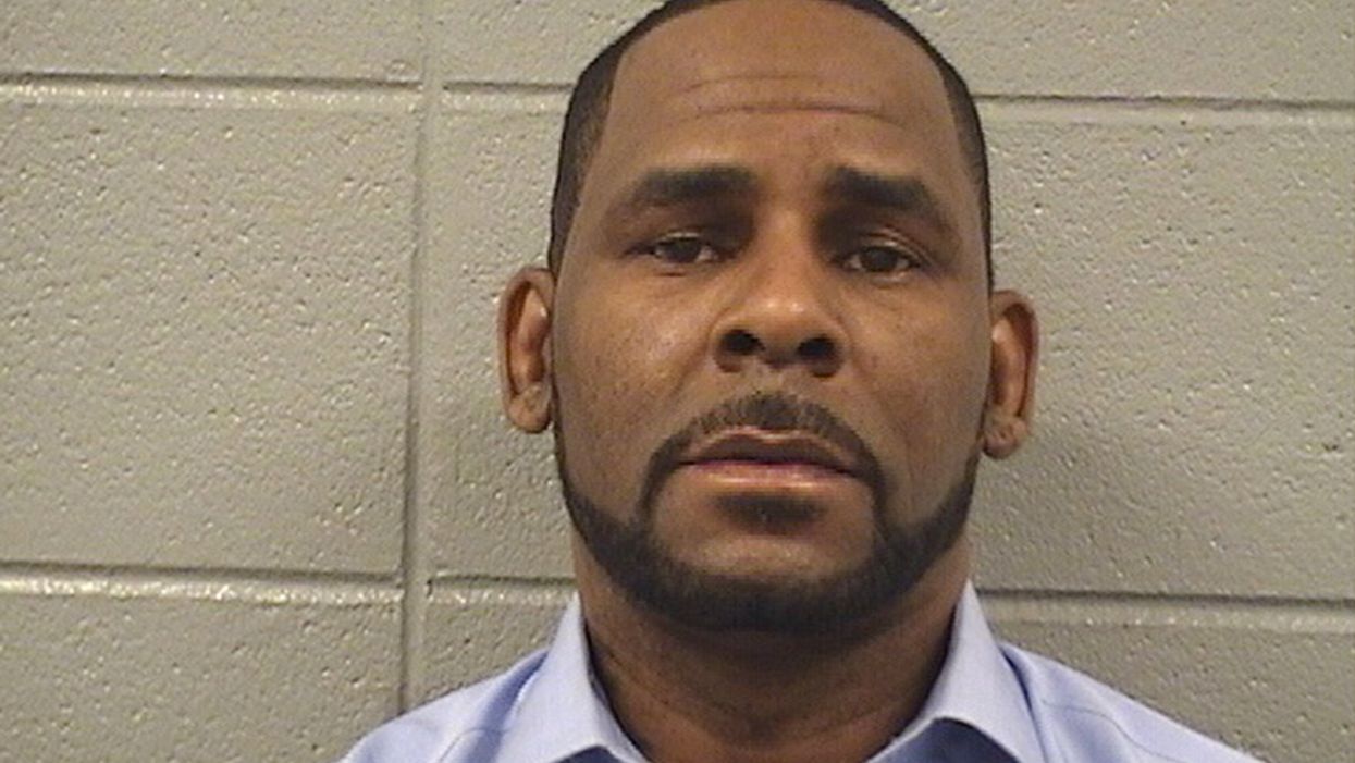 Feds arrest R&B singer R. Kelly on new charges of sex crimes — including child pornography