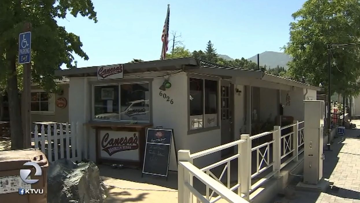 Deli owner gives 'free side' to customers who say 'send her back.' Now human rights group wants to rally after 'hateful message.'