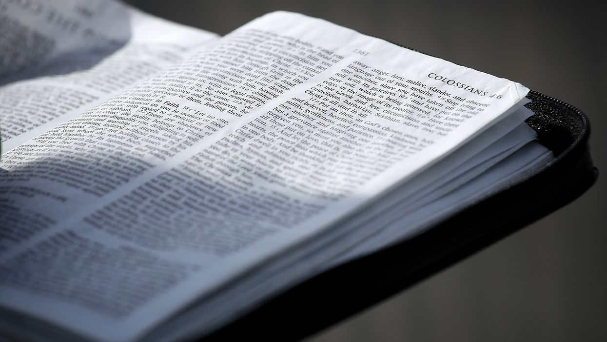 Christian author, pastor renounces faith, issues lengthy apology for previous beliefs