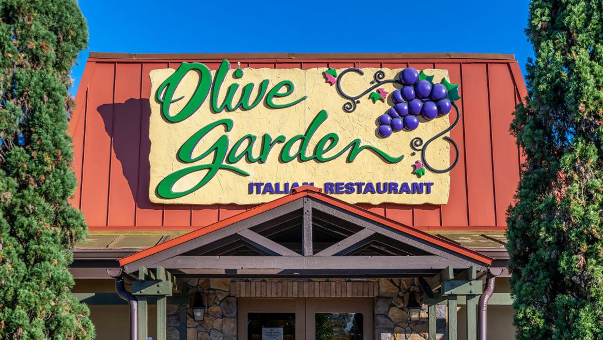 #BoycottOliveGarden goes viral after lie related to President Trump's reelection circulates online