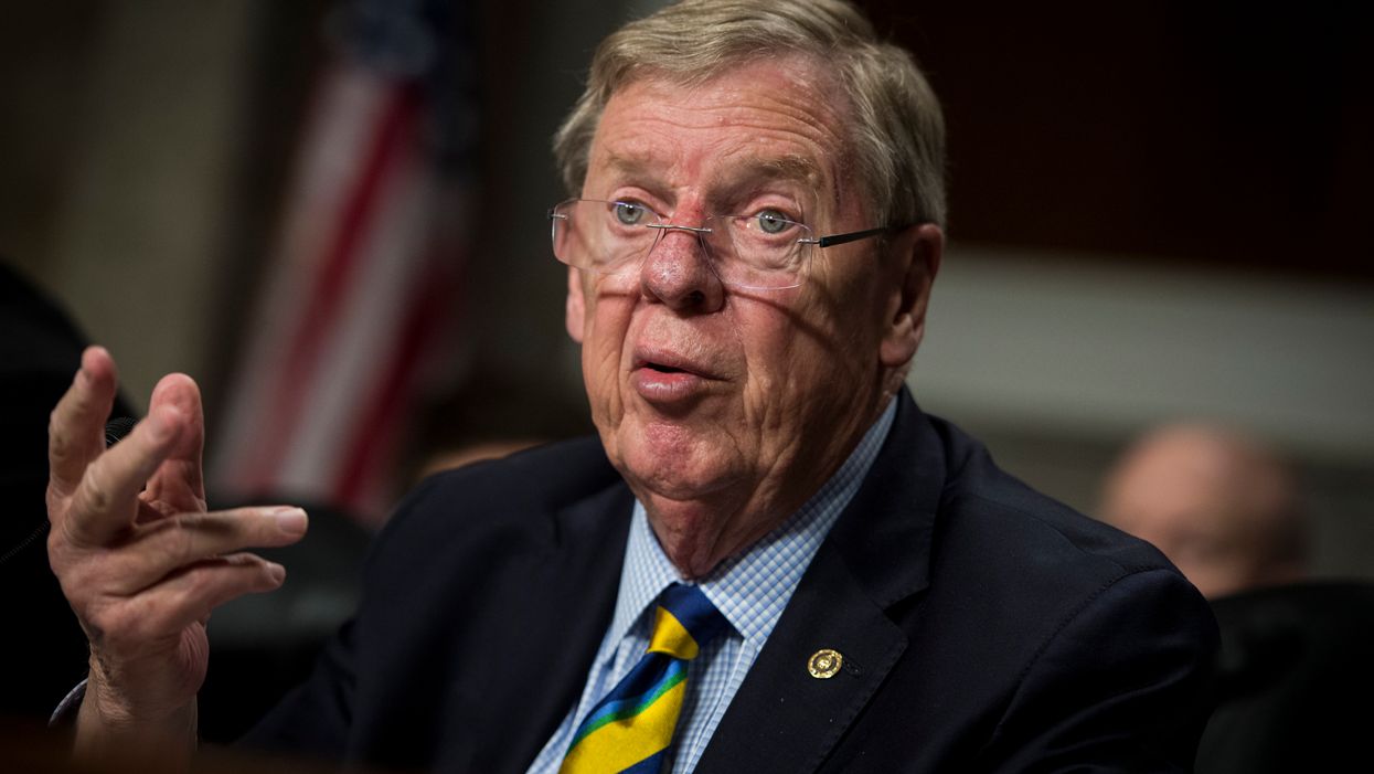 Republican Sen. Johnny Isakson announces he will retire at the end of the year