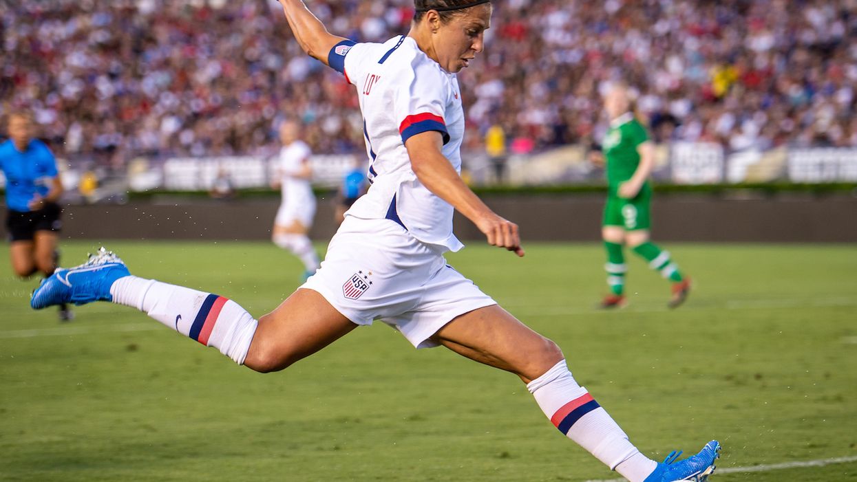 US women's soccer star says she has 'pretty serious' offers to become an NFL kicker