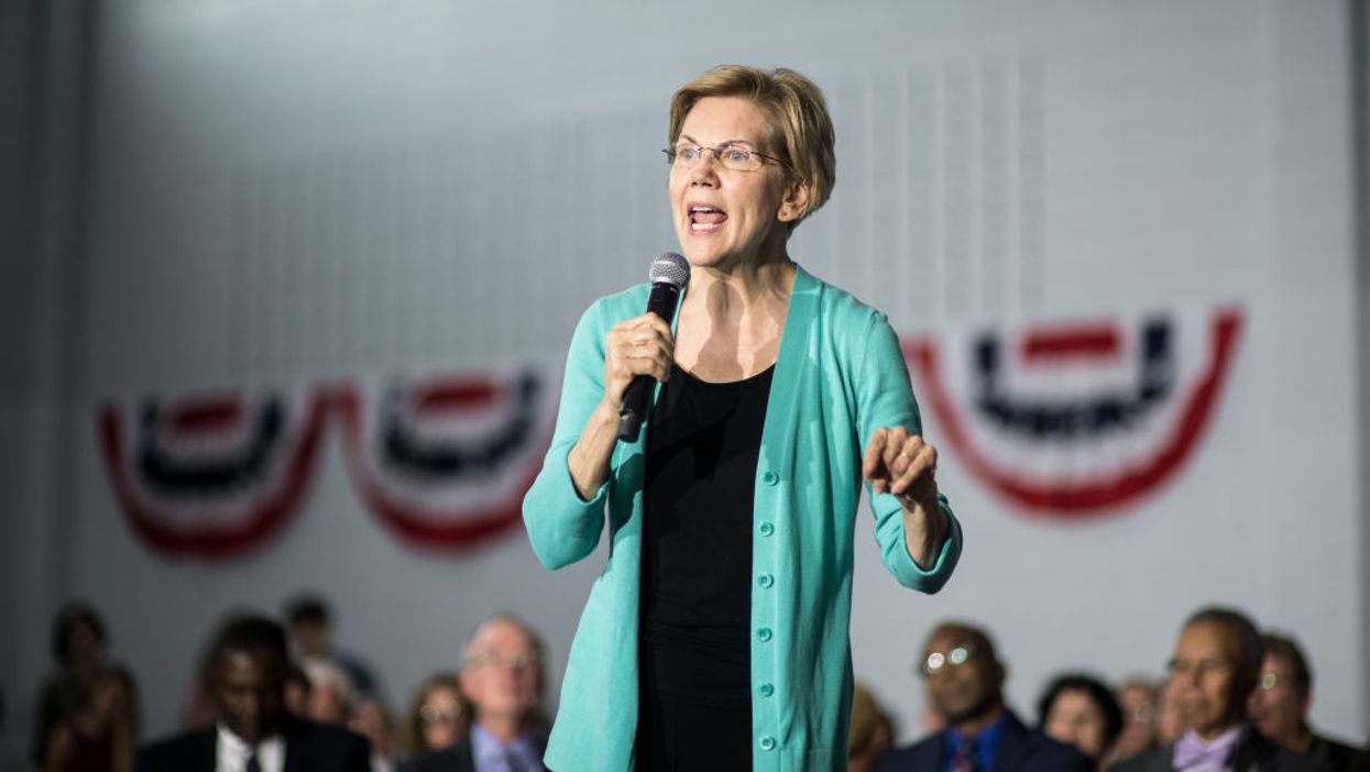 WATCH: Elizabeth Warren channels her inner-Barack Obama, lectures wealthy Americans