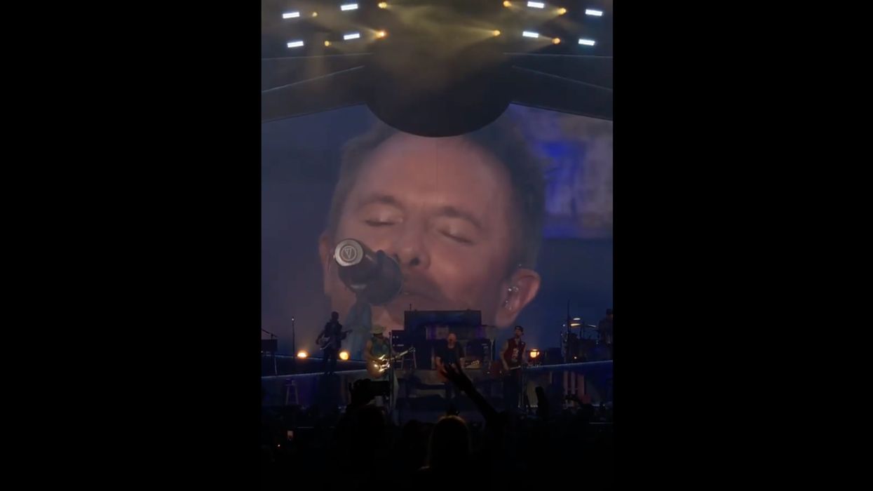 Rowdy Florida Georgia Line concert turns into a full-on worship service when Chris Tomlin shows up