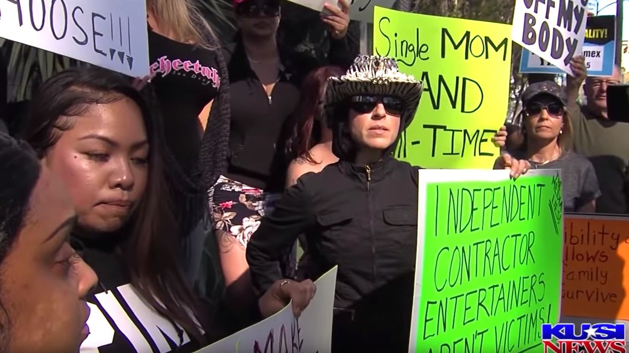'Make stripping great again!' - Exotic dancers protest against new liberal law in California
