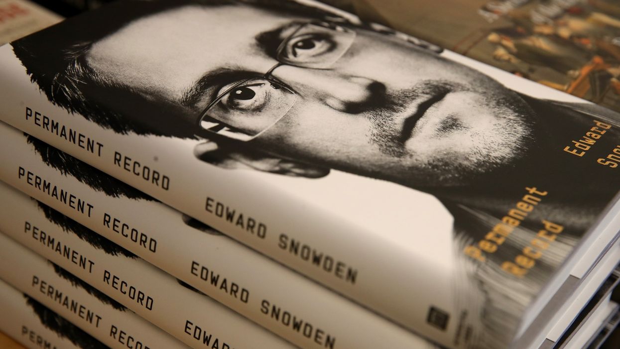 US sues Edward Snowden, seeking all proceeds from the sale of his new book