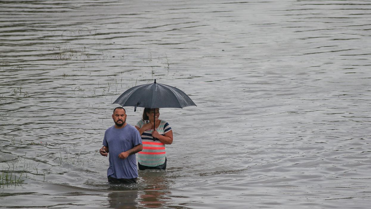 Mattress store owner offers to house refugees from Houston impacted by flooding