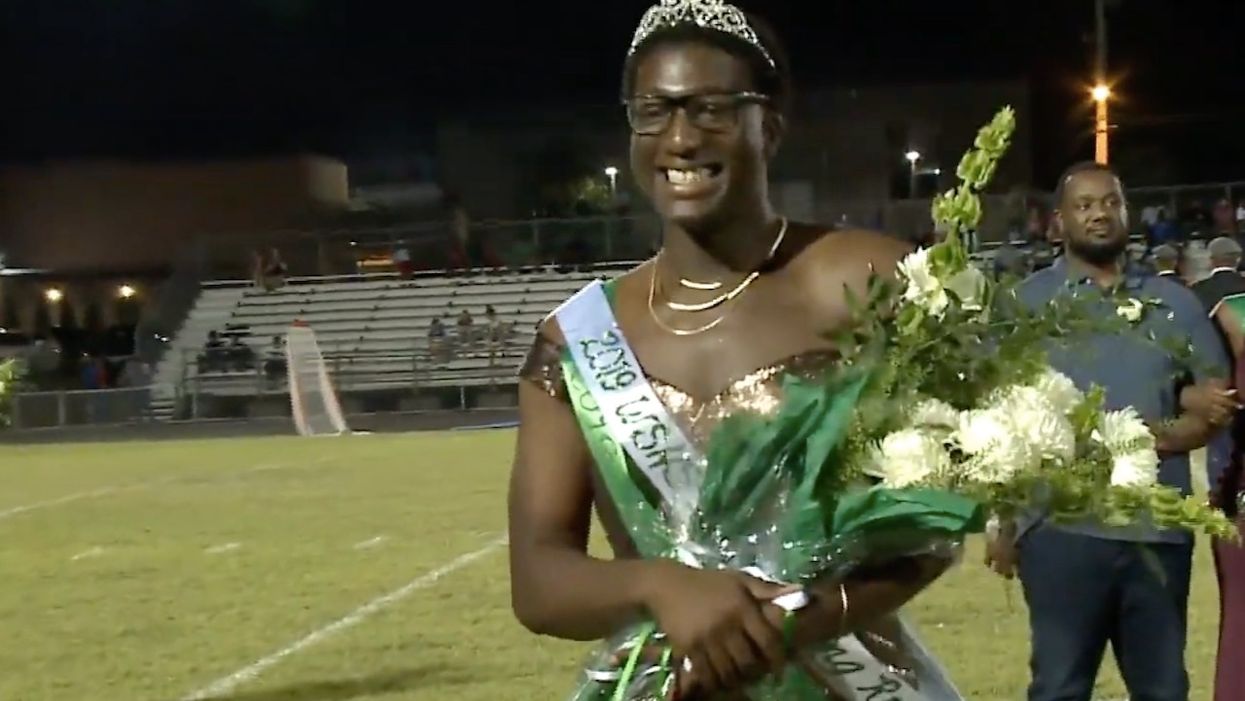 Gay HS student who calls himself 'Queen of Extra' crowned as 'Homecoming Royalty' in gender-neutral ceremony